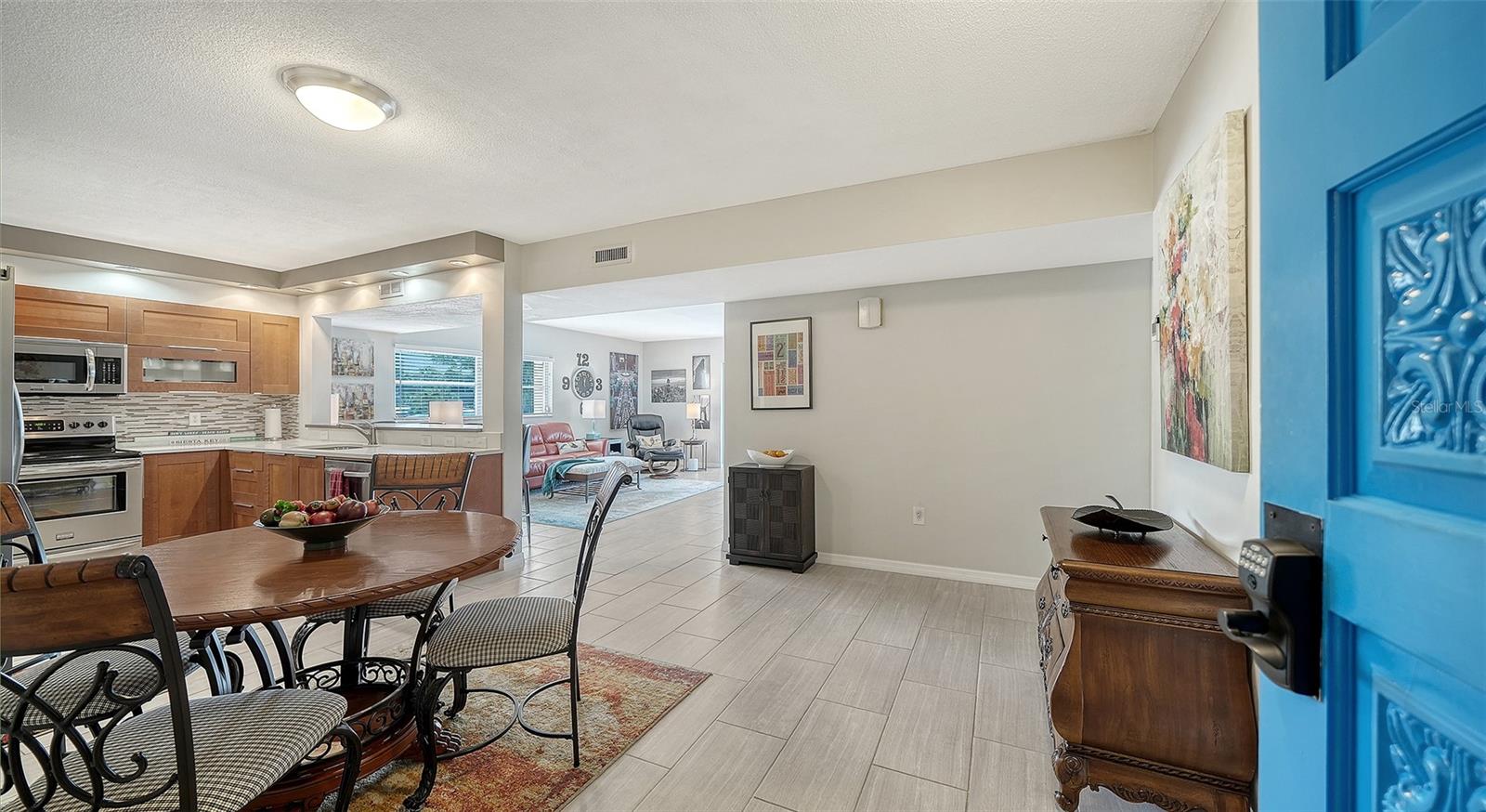 225 HOURGLASS WAY 202