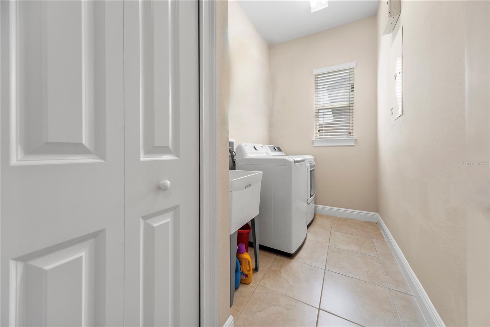 SIGNATURE LKS-PCL 01D PH 02 - Residential