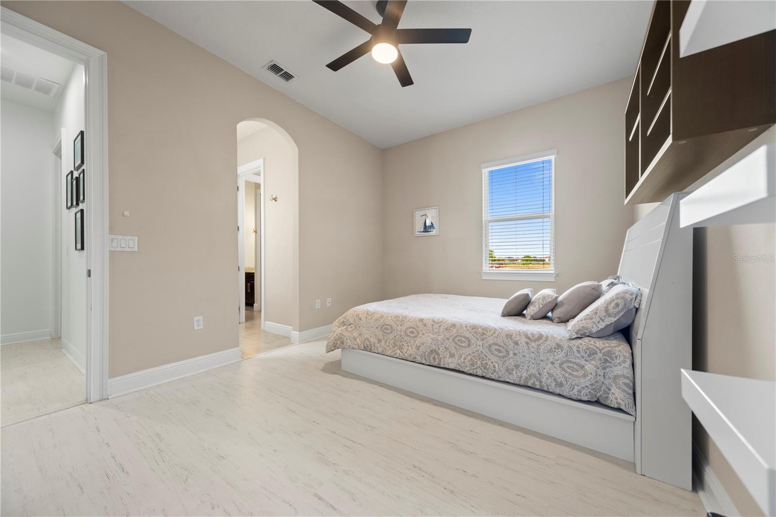 SIGNATURE LKS-PCL 01D PH 02 - Residential