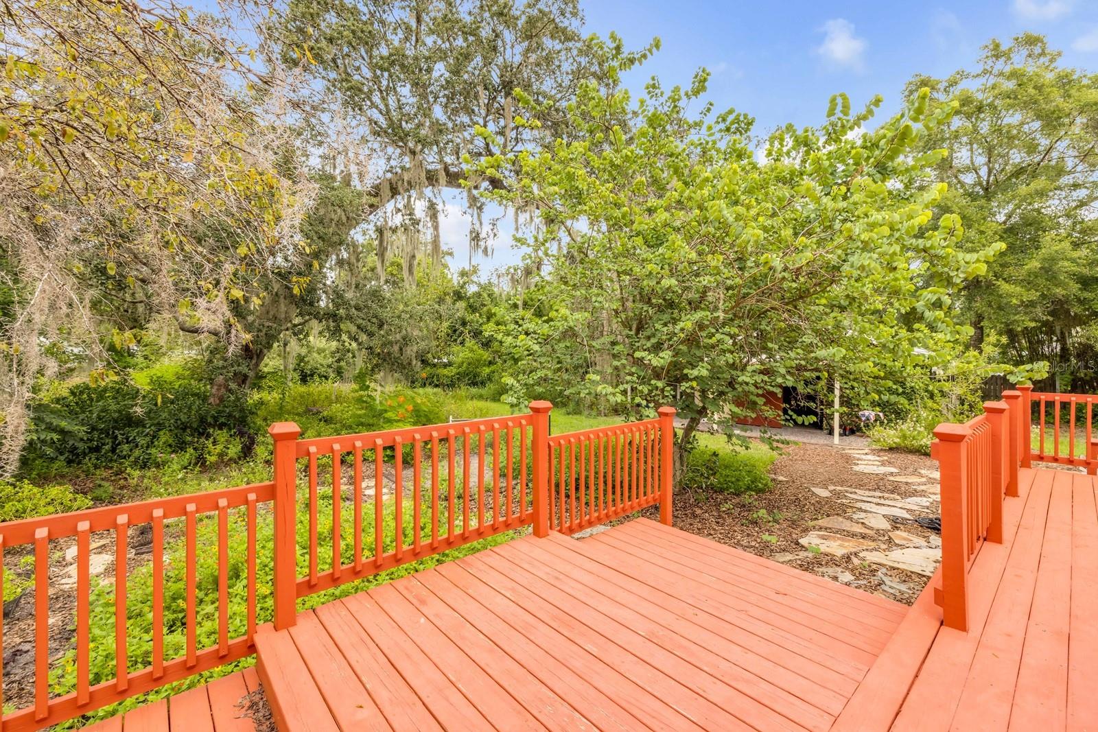 WILSONS BLK 85-86 DELAND - Residential