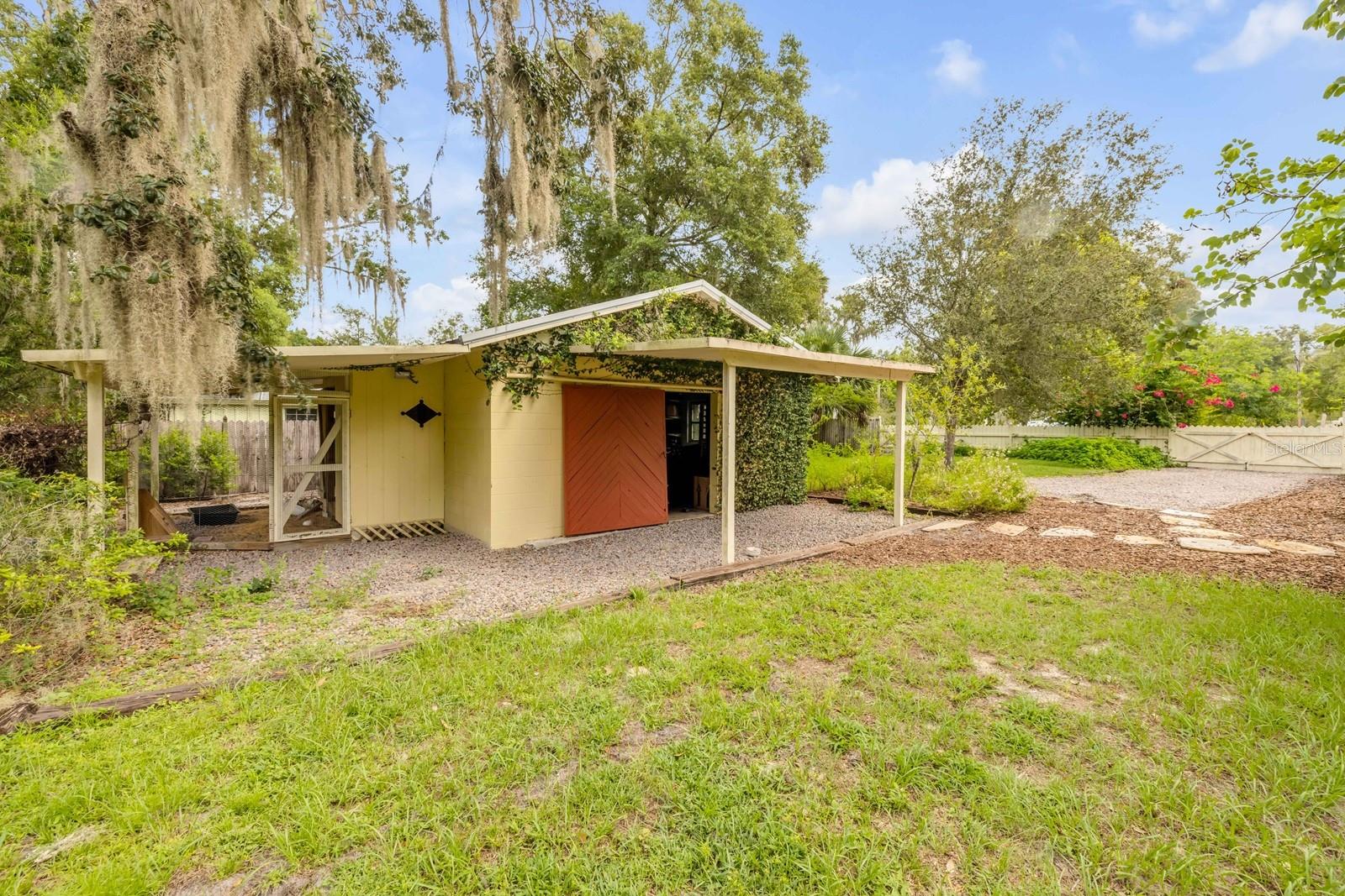 WILSONS BLK 85-86 DELAND - Residential