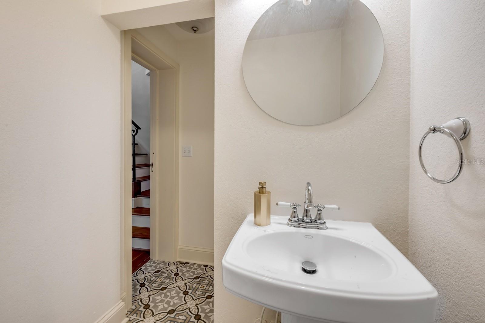 WILSONS BLK 85-86 DELAND - Residential