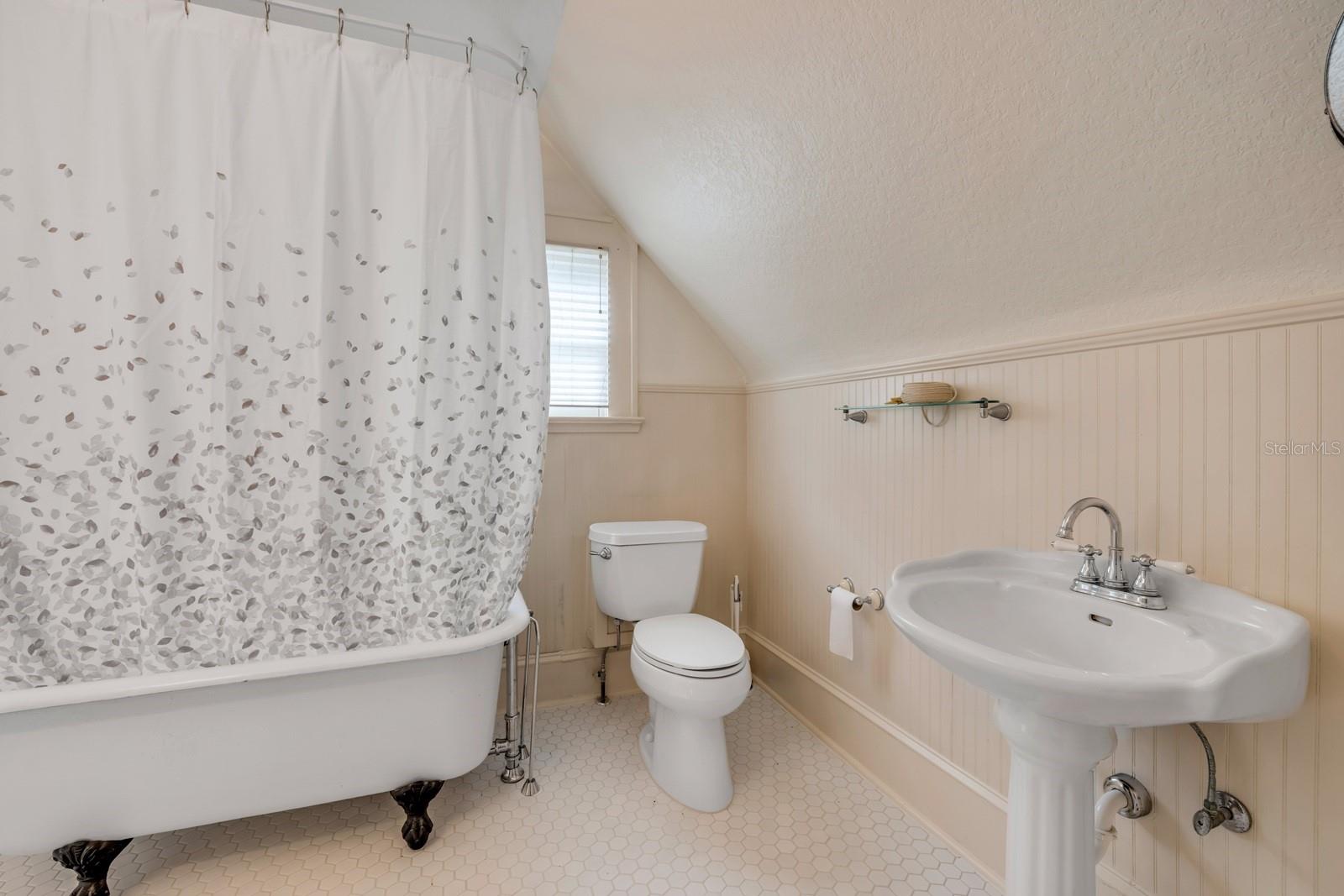 WILSONS BLK 85-86 DELAND - Residential