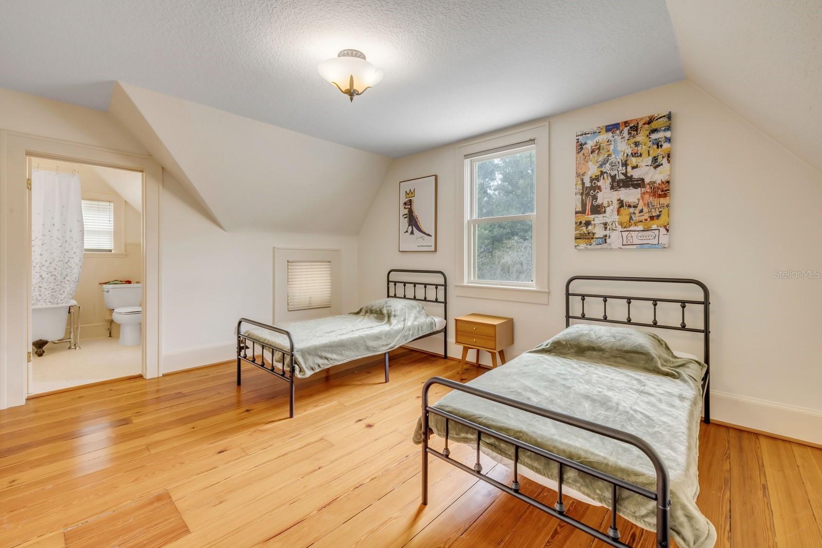 WILSONS BLK 85-86 DELAND - Residential