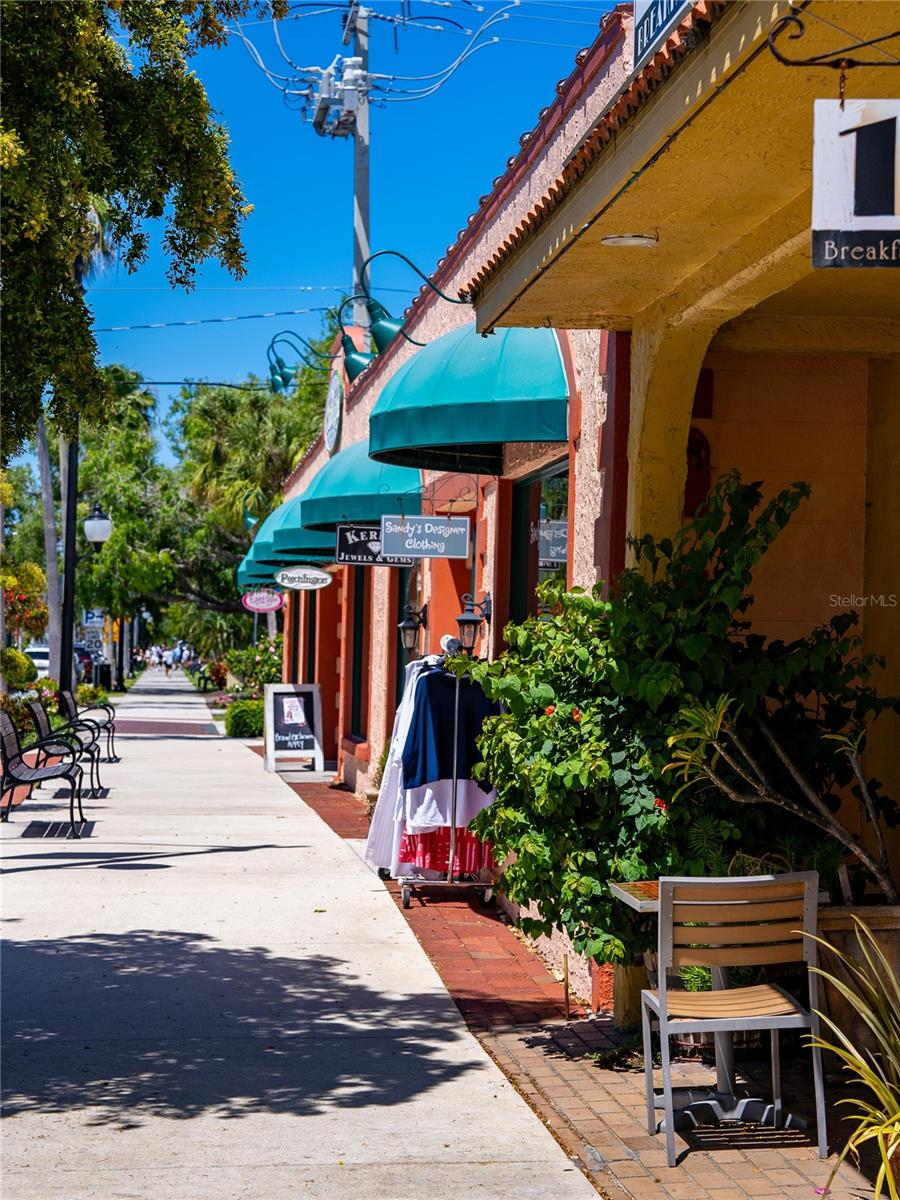 FAIRWAY GLEN ST ANDREWS PARK - Residential