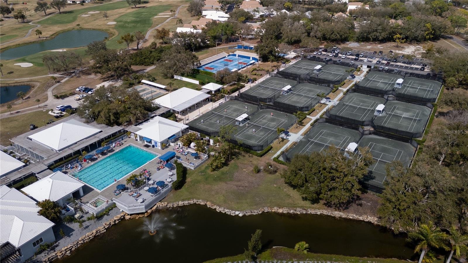 FAIRWAY GLEN ST ANDREWS PARK - Residential