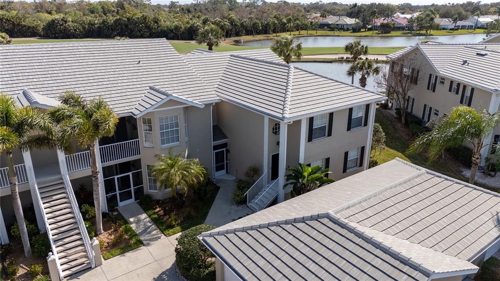 Photo of 107 Woodbridge Drive #204, Venice, FL 34293 (MLS # A4682438)