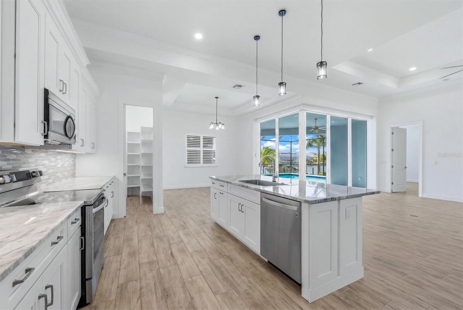 CHARLOTTE SEC 93 - Residential