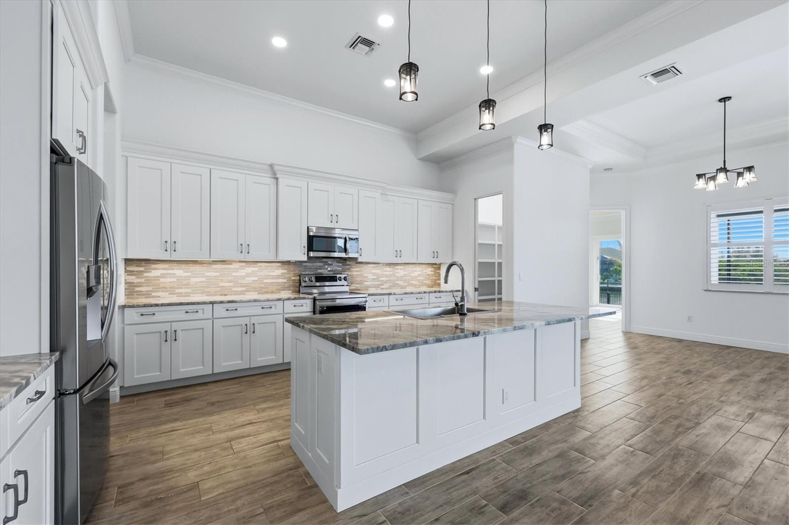 CHARLOTTE SEC 93 - Residential