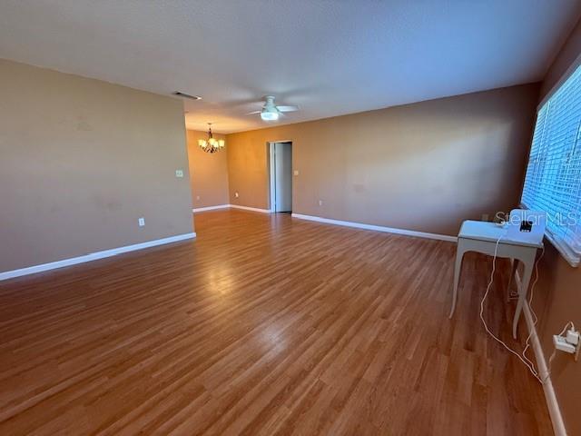 OAK GLEN ESTATES - Residential Lease