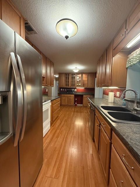 OAK GLEN ESTATES - Residential Lease