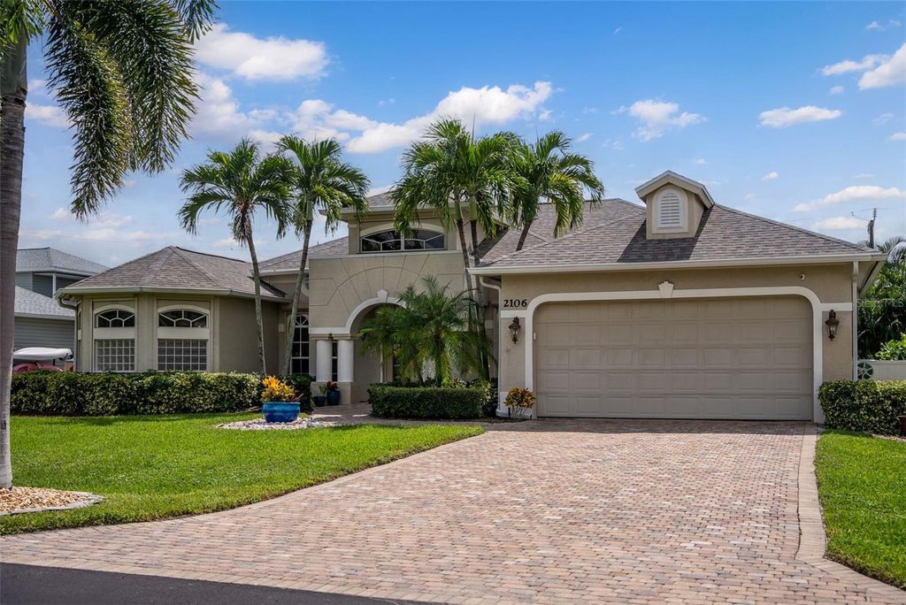 Photo of 2106 SW 52nd Street, Cape Coral, FL 33914 (MLS # A4667586)