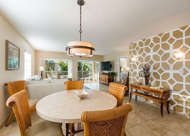 PALM BAY CLUB III - Residential