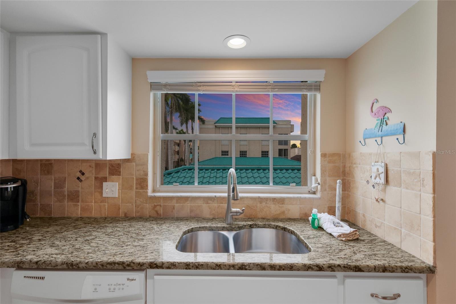 PALM BAY CLUB III - Residential