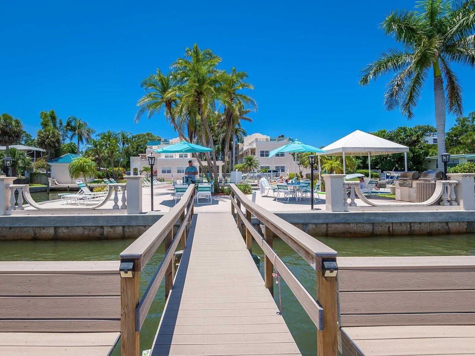 PALM BAY CLUB III - Residential