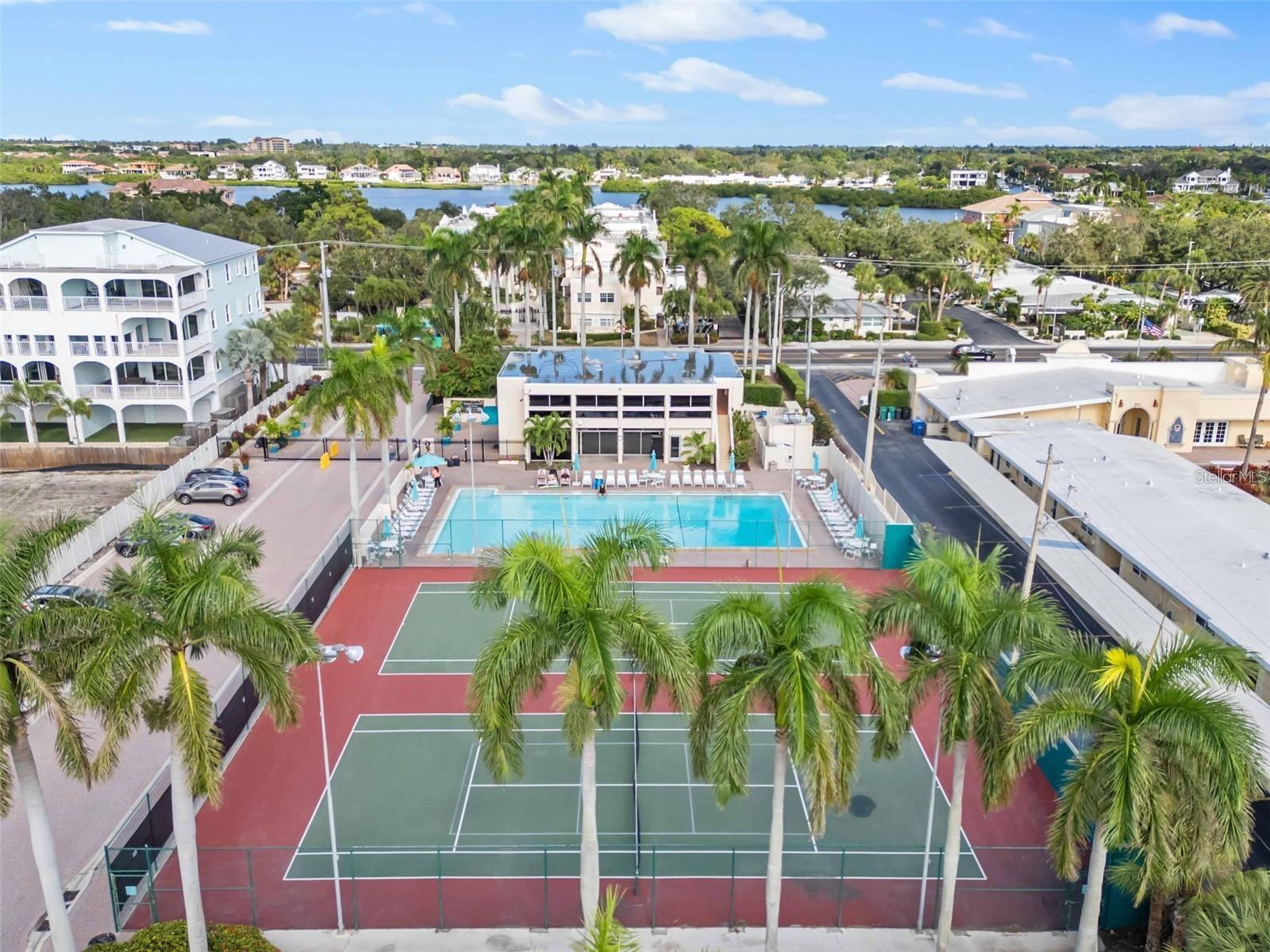 PALM BAY CLUB III - Residential