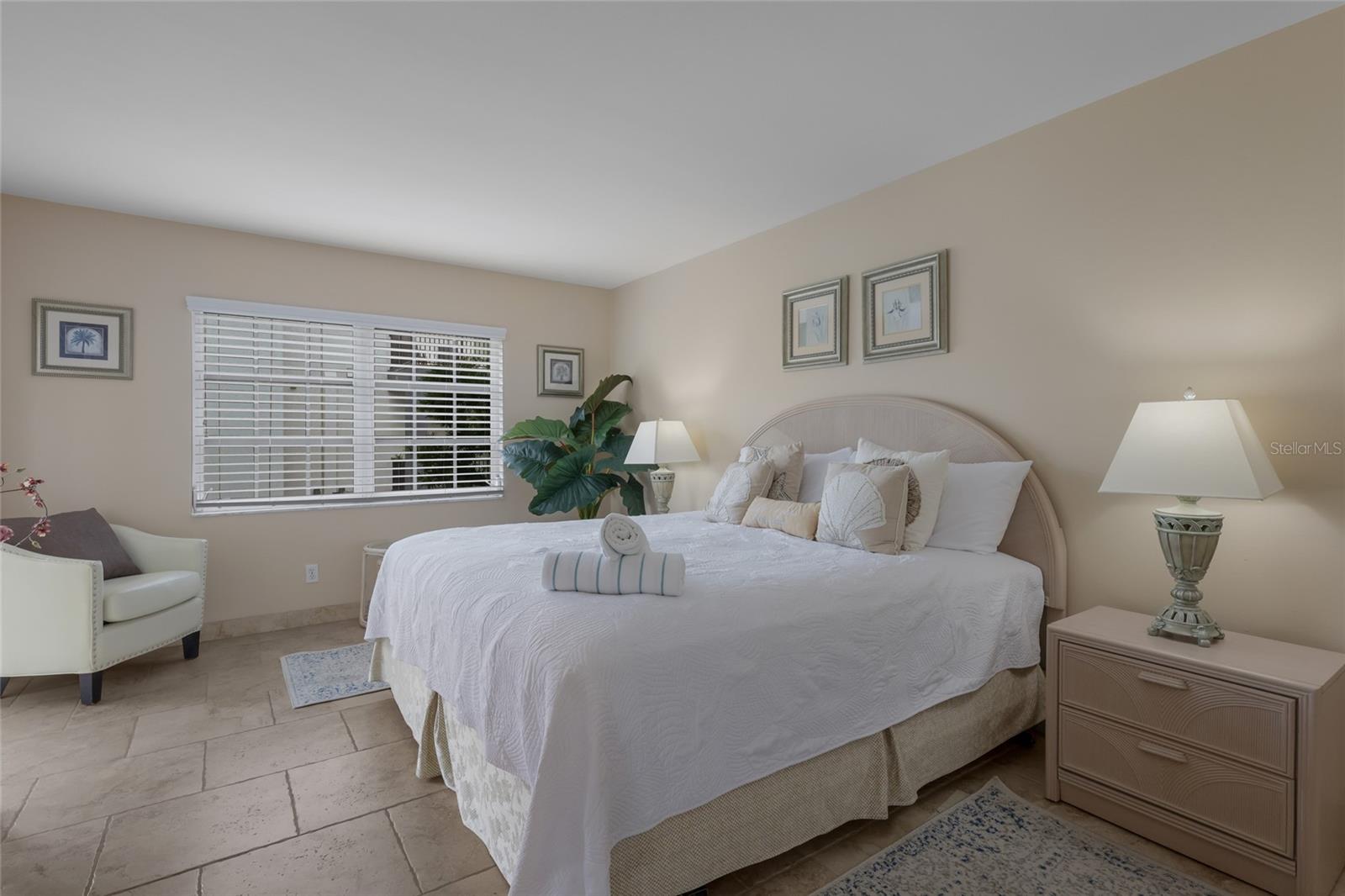 PALM BAY CLUB III - Residential