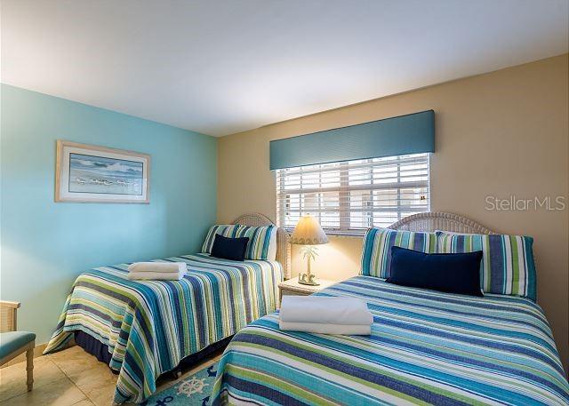 PALM BAY CLUB III - Residential