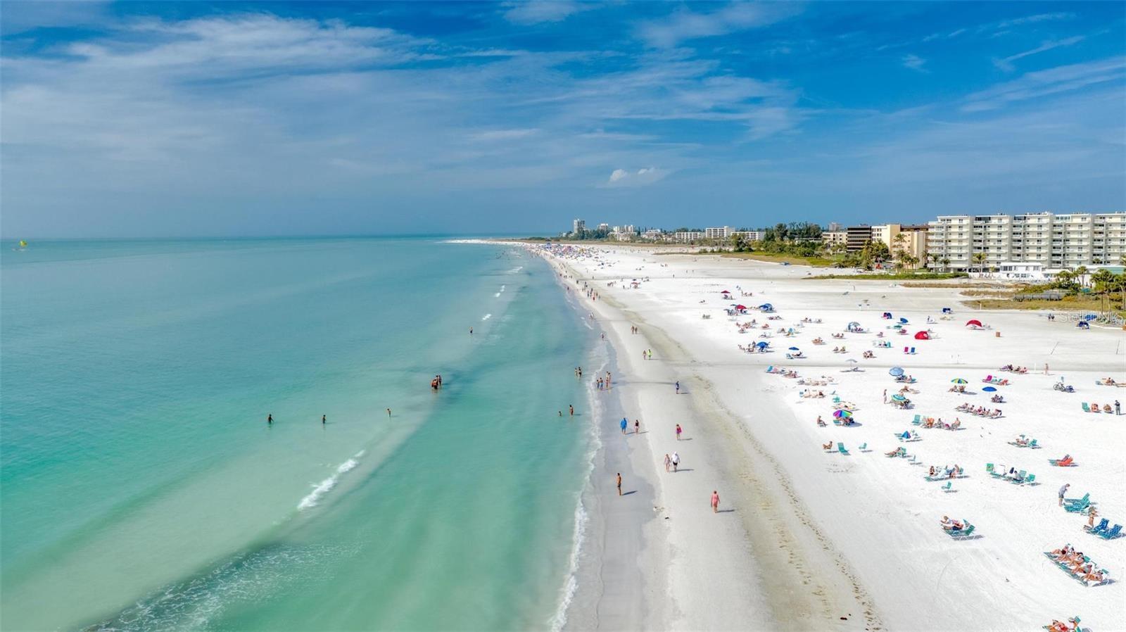 PALM BAY CLUB III - Residential