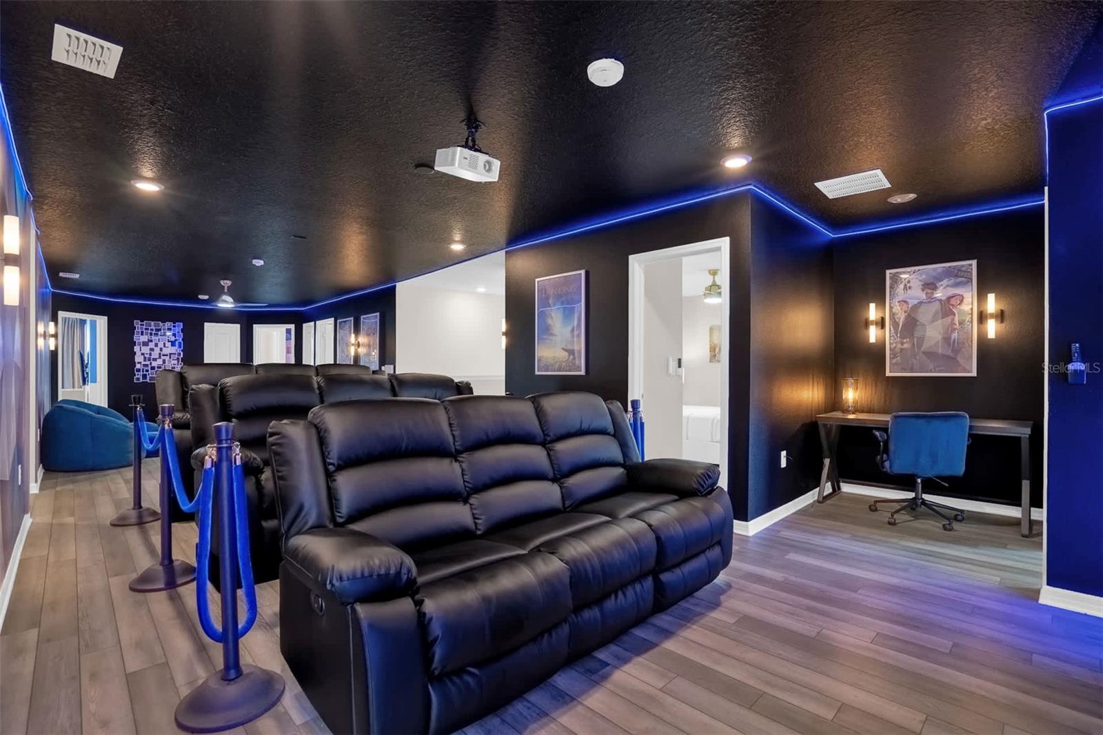 WINDSOR CAY PH 1 - Residential