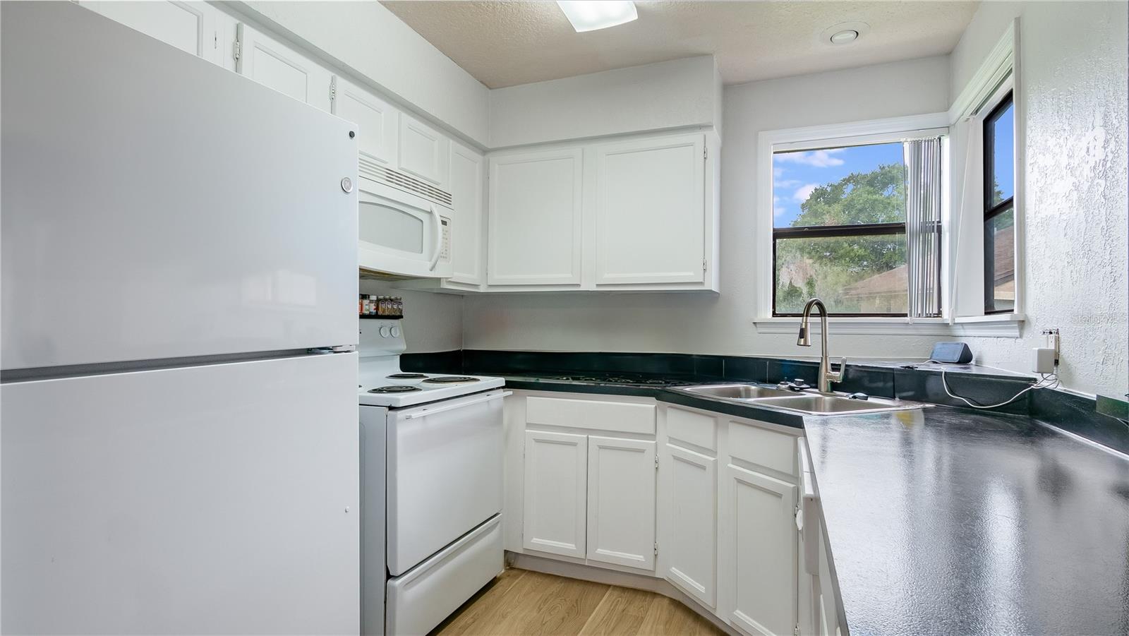 PARKVIEW VILLAGE - Residential