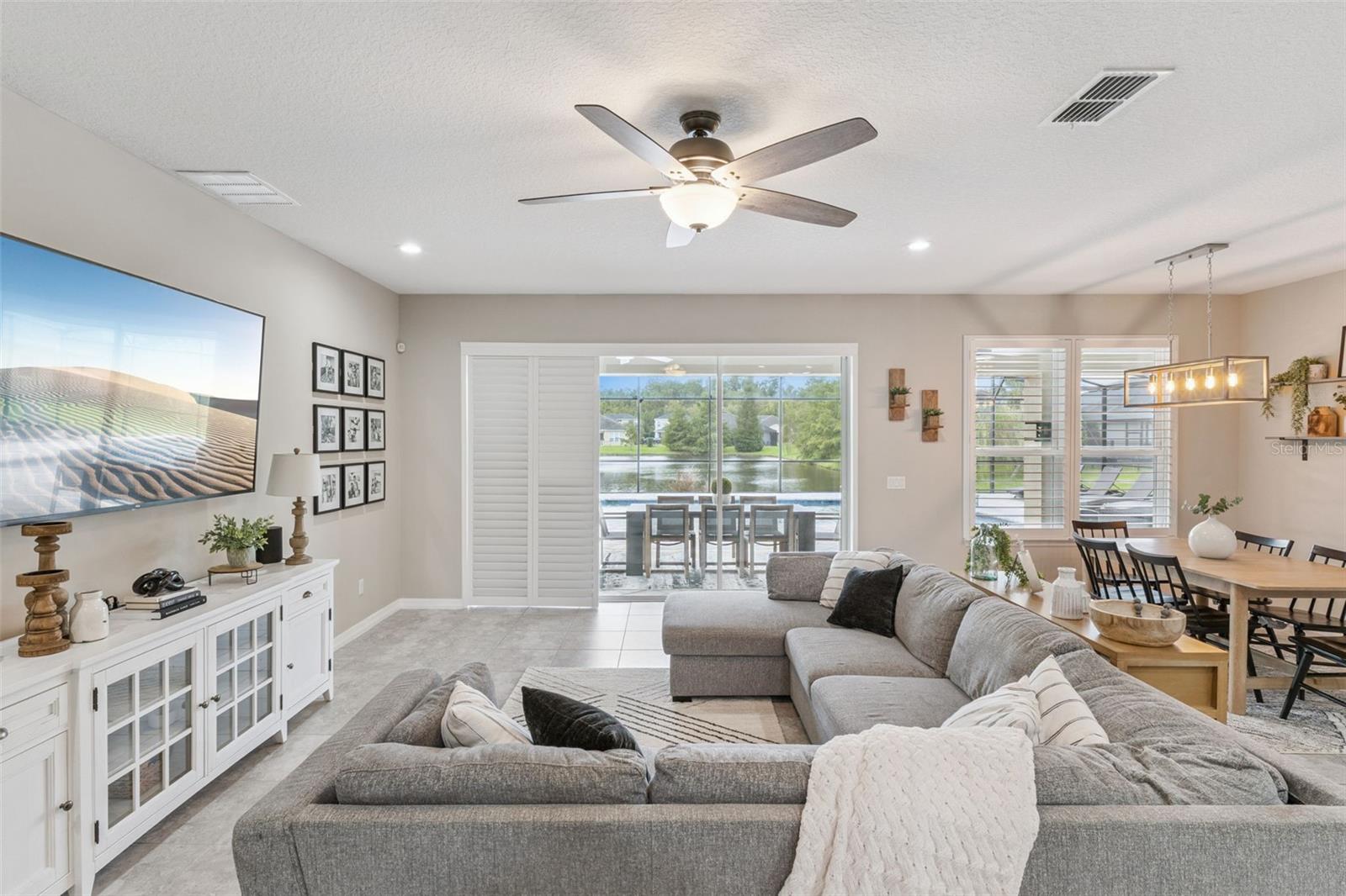 RETREAT AT LAKE CHARM - Residential