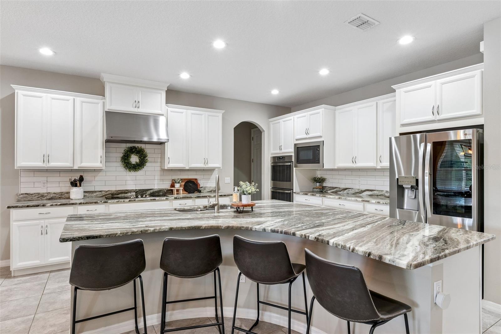RETREAT AT LAKE CHARM - Residential