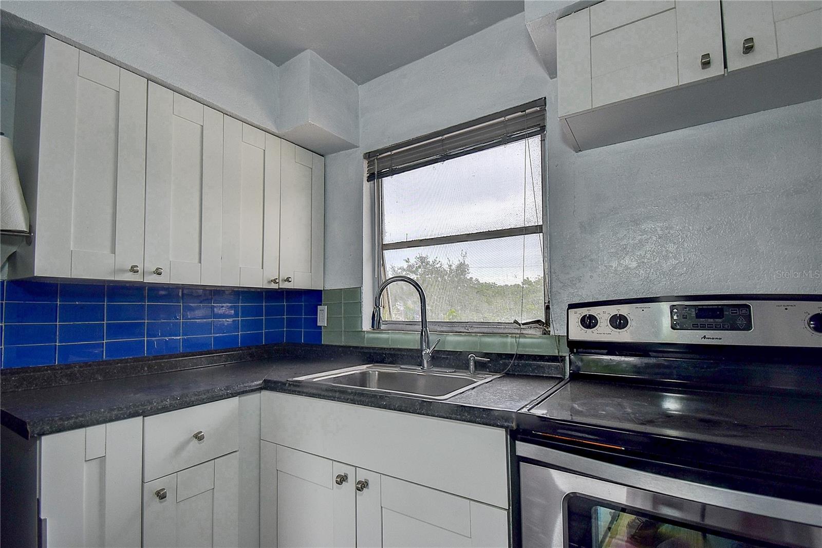 KENILWORTH - Residential Income