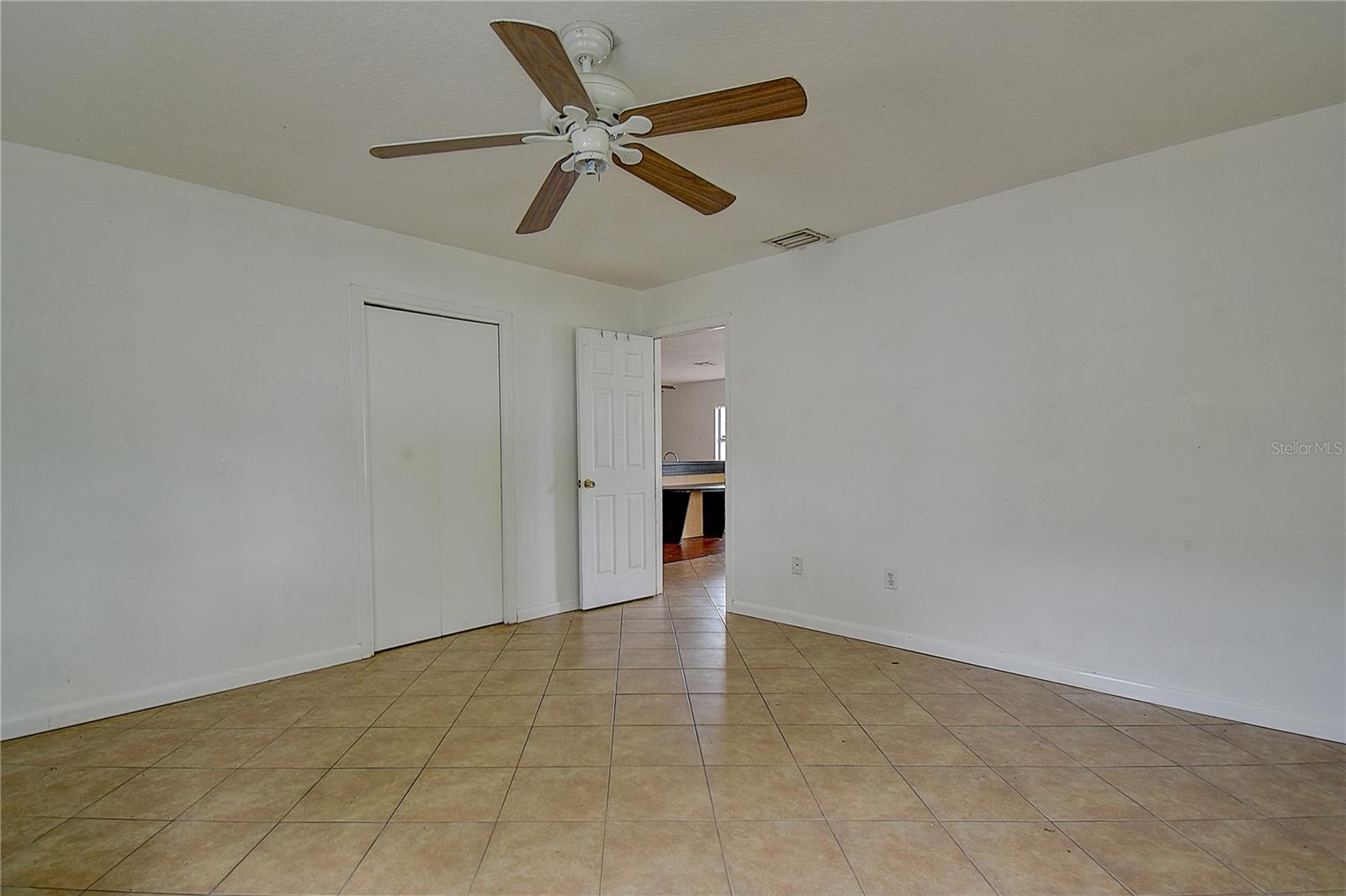 KENILWORTH - Residential Income