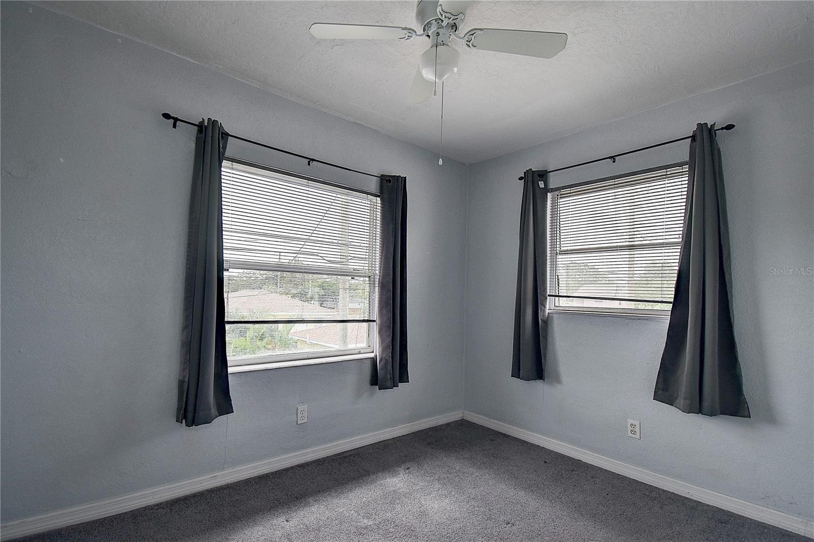 KENILWORTH - Residential Income