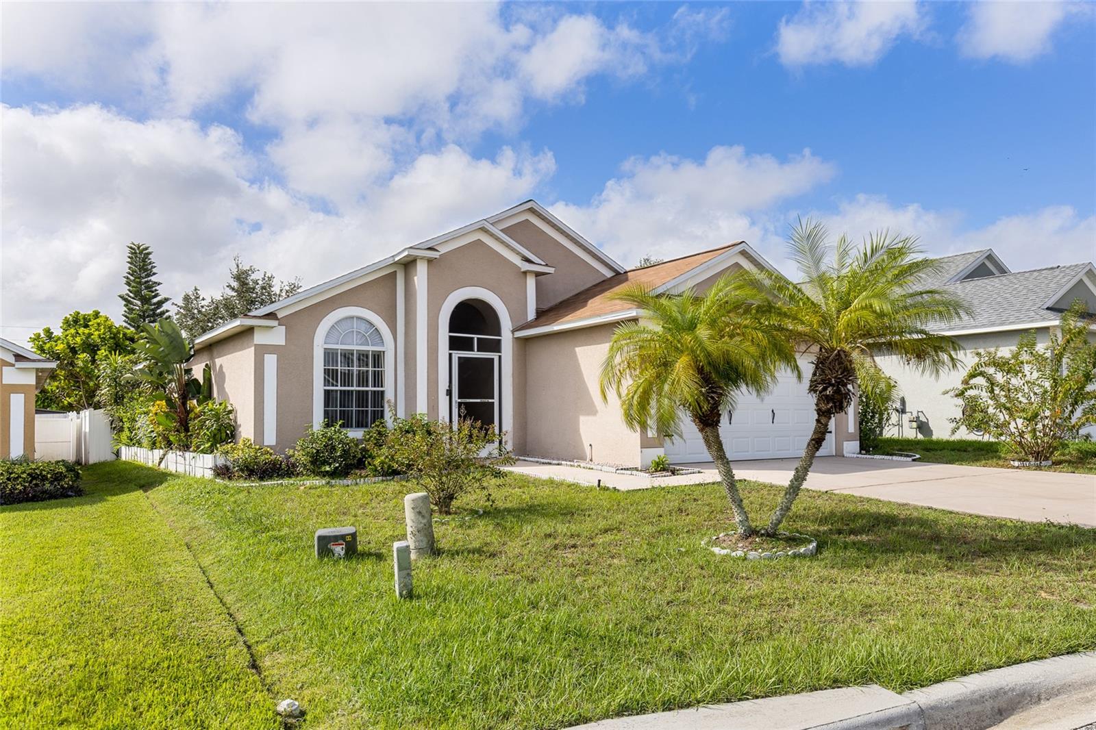 ROYAL RIDGE PH 03 - Residential