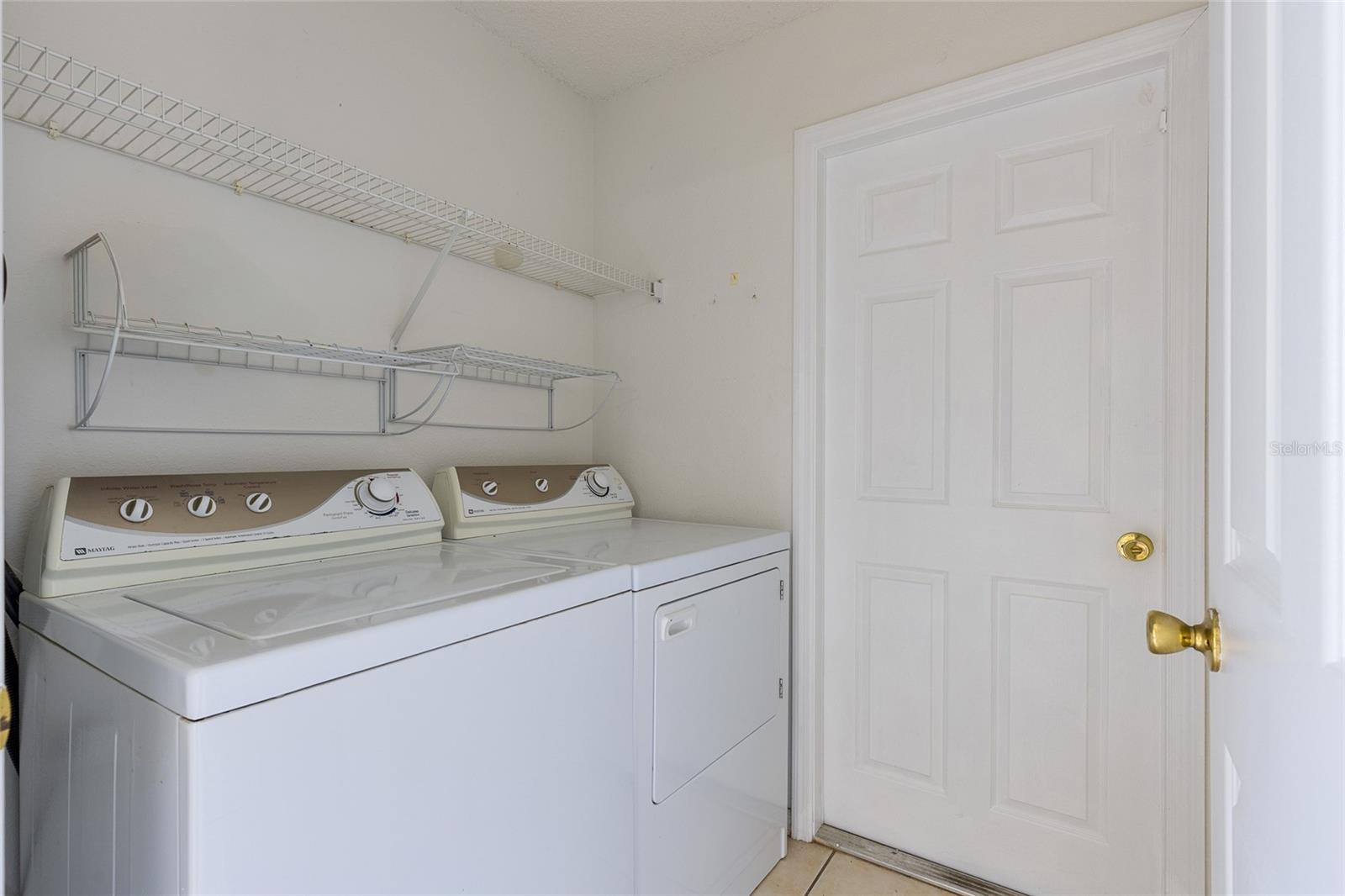 ROYAL RIDGE PH 03 - Residential