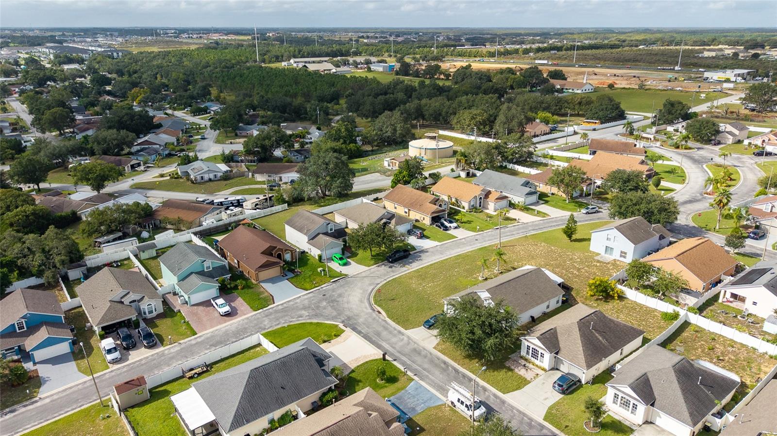 ROYAL RIDGE PH 03 - Residential