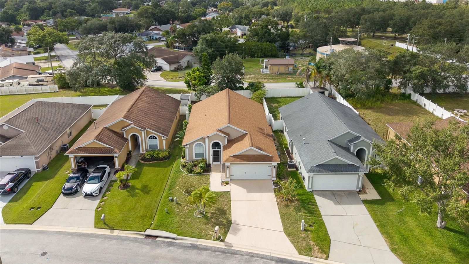 ROYAL RIDGE PH 03 - Residential