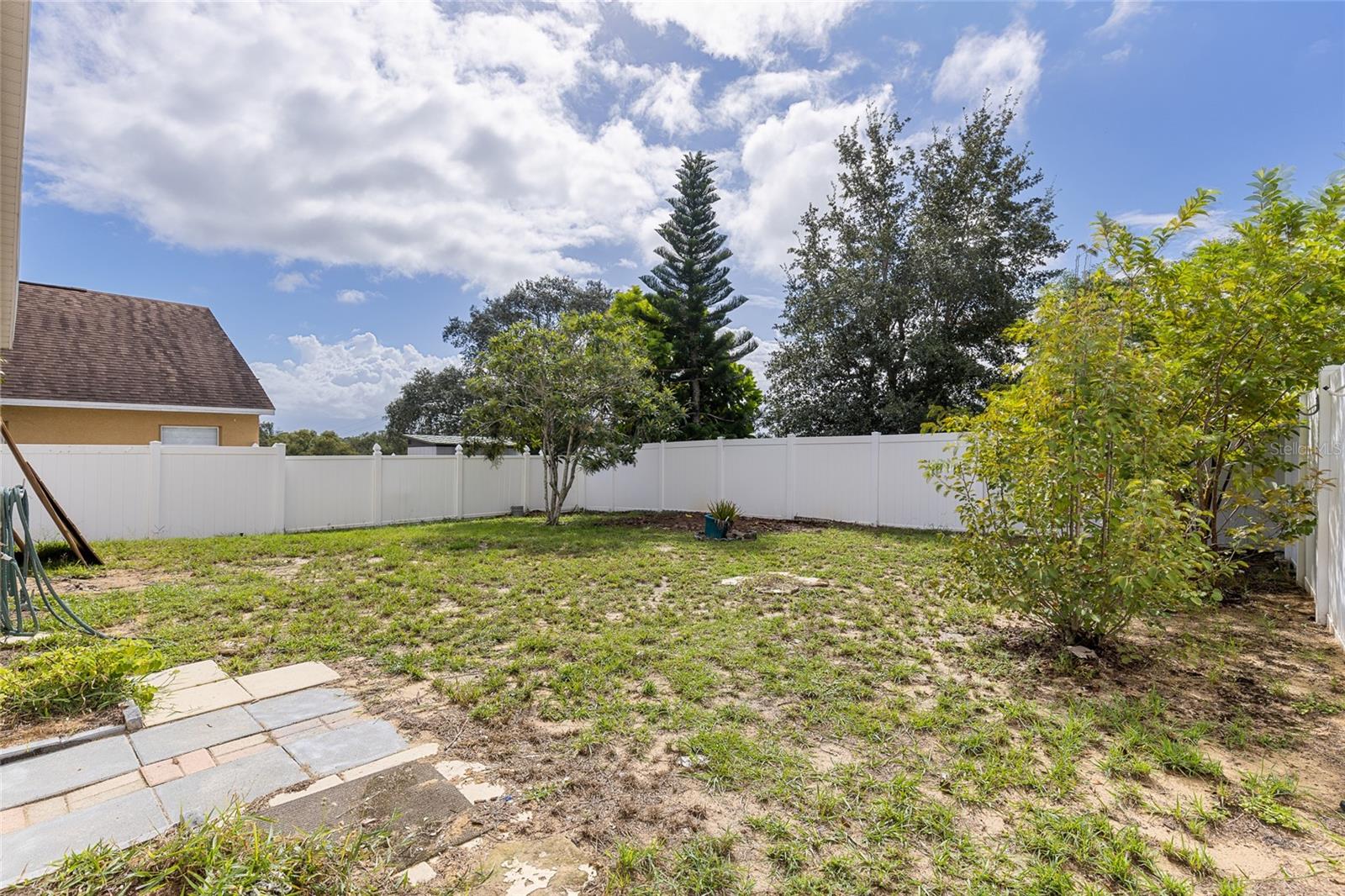 ROYAL RIDGE PH 03 - Residential