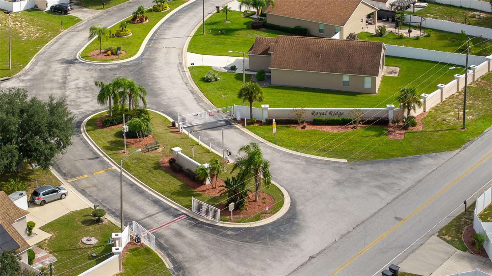 ROYAL RIDGE PH 03 - Residential
