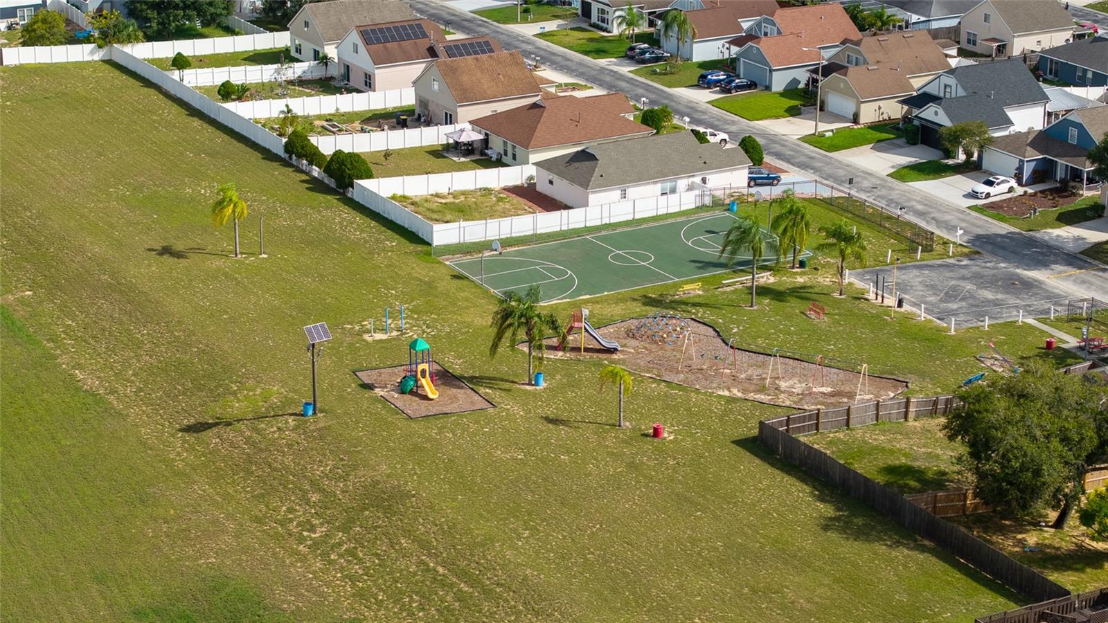 ROYAL RIDGE PH 03 - Residential
