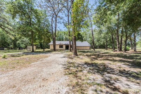 A home in LAND O LAKES