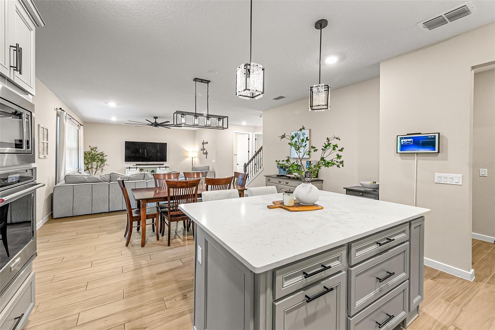 CANOPY TERRACE - Residential Lease