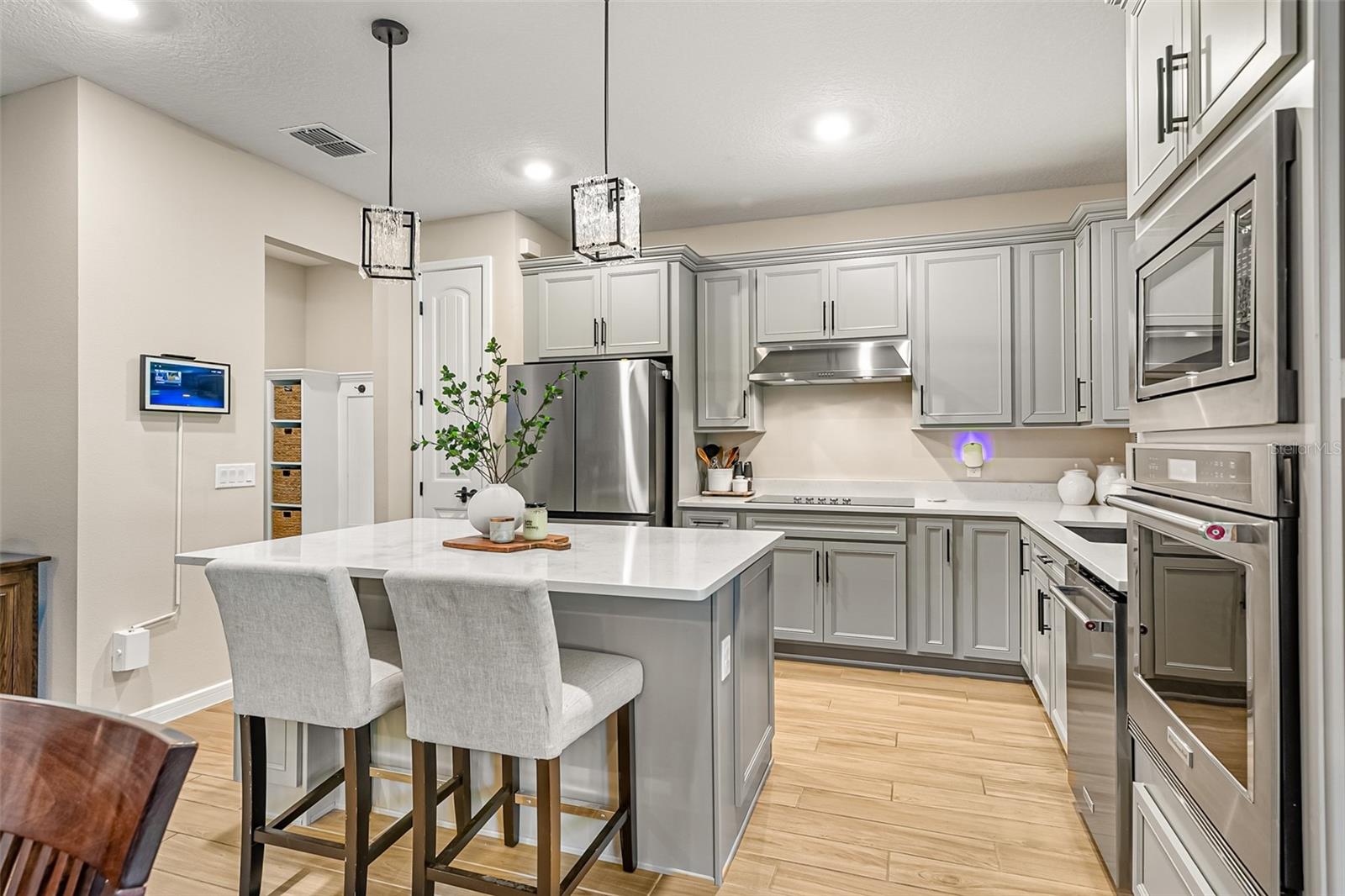 CANOPY TERRACE - Residential Lease