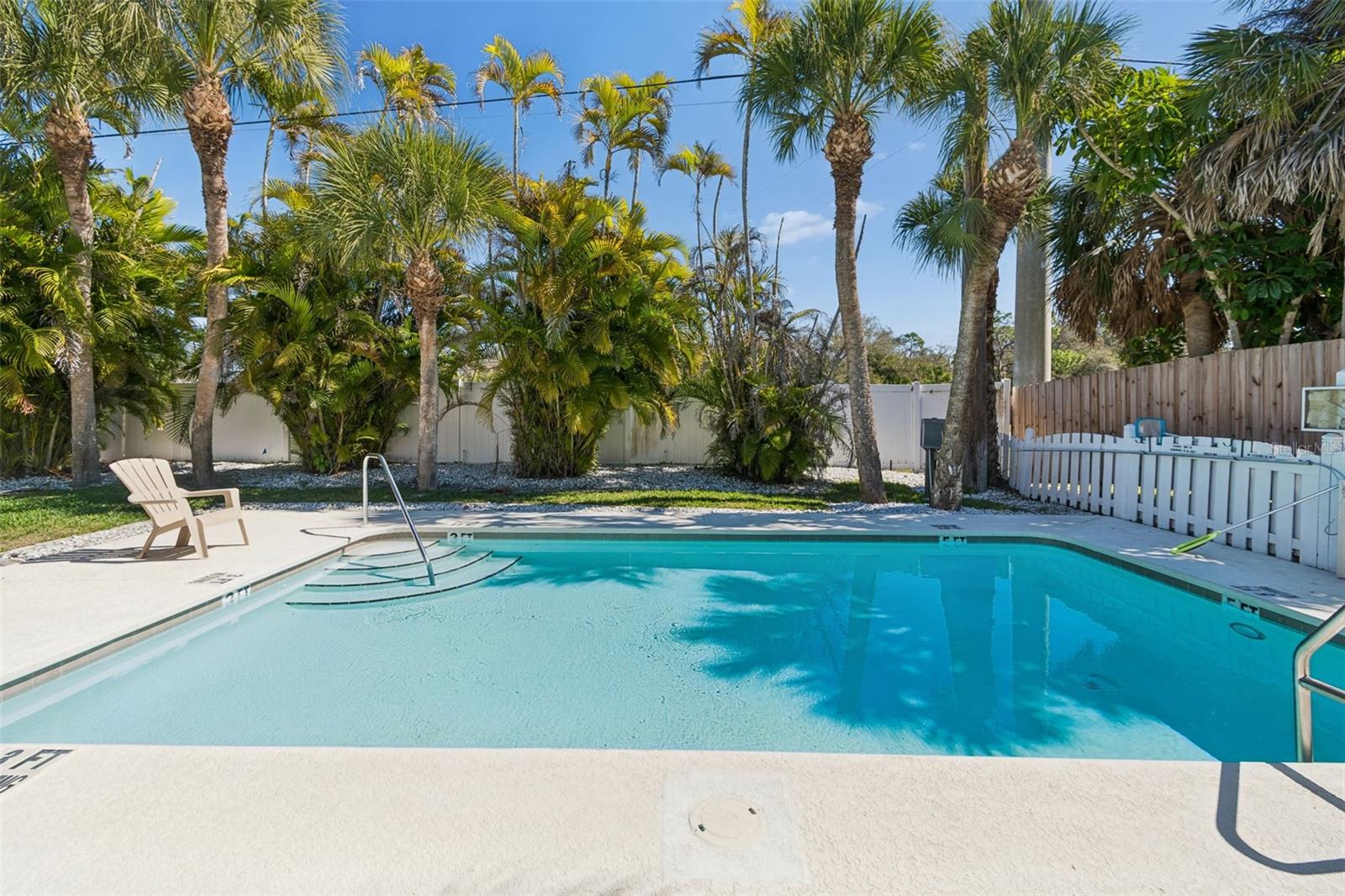 TOWNS-END SHORES - Residential