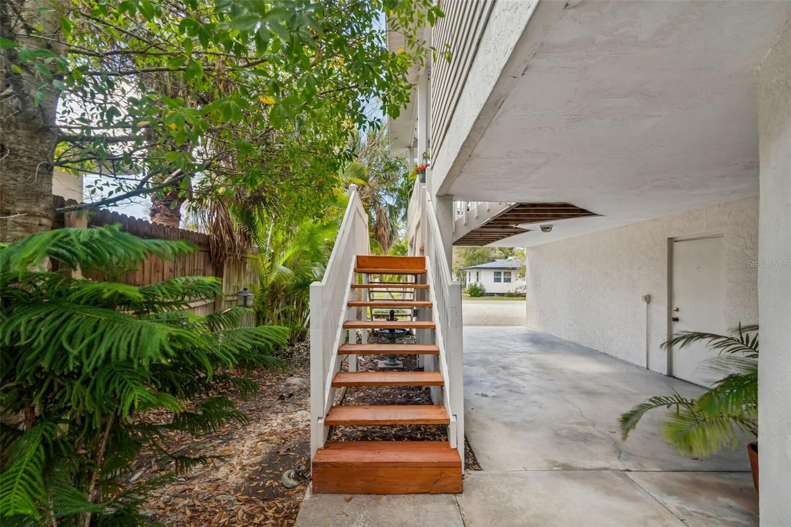 TOWNS-END SHORES - Residential