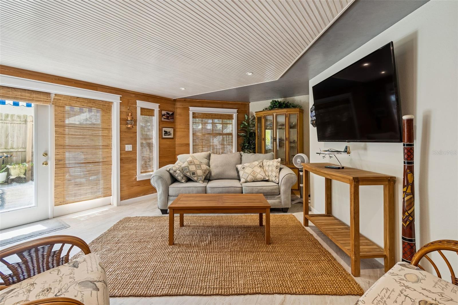 TOWNS-END SHORES - Residential