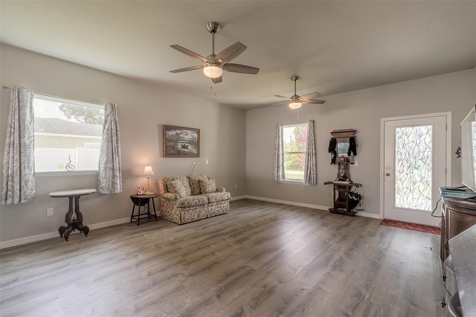 Florida Shores 01 - Residential