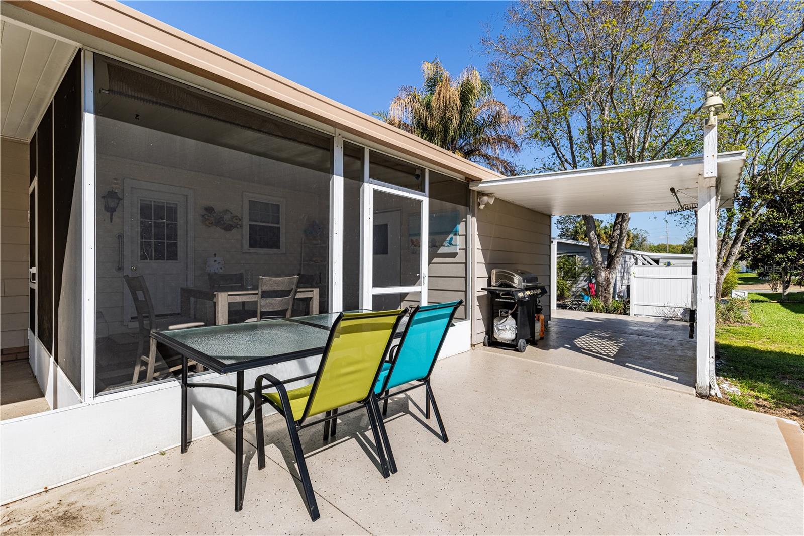 LADY LAKE ORANGE BLOSSOM GARDENS UNIT 08 - Residential