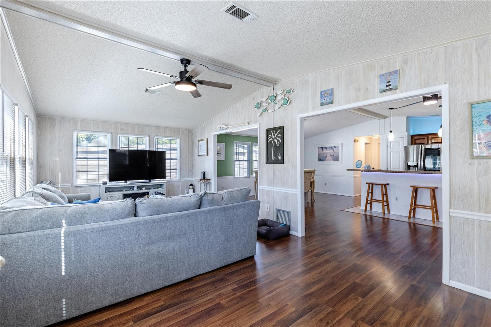 LADY LAKE ORANGE BLOSSOM GARDENS UNIT 08 - Residential