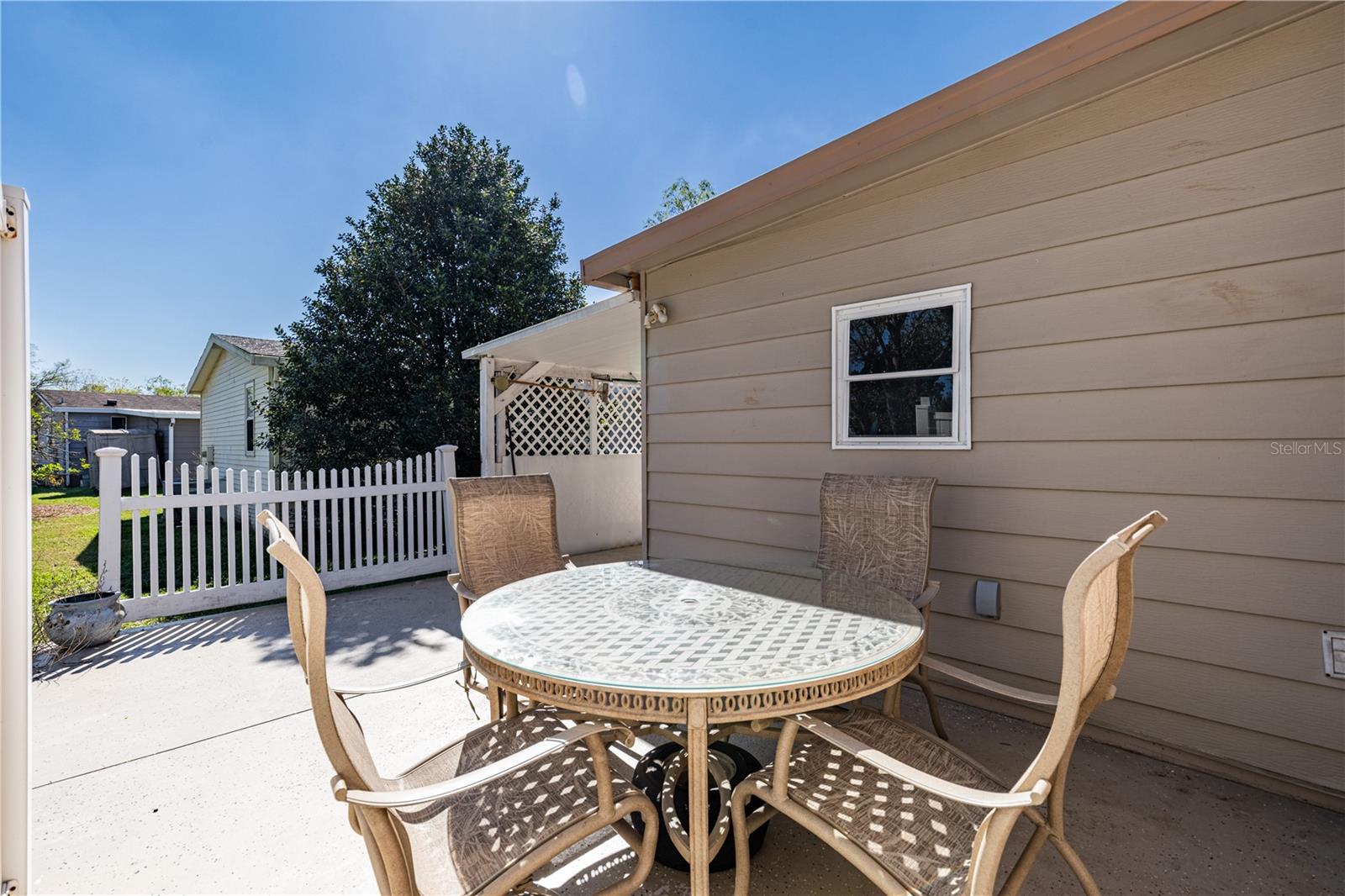 LADY LAKE ORANGE BLOSSOM GARDENS UNIT 08 - Residential