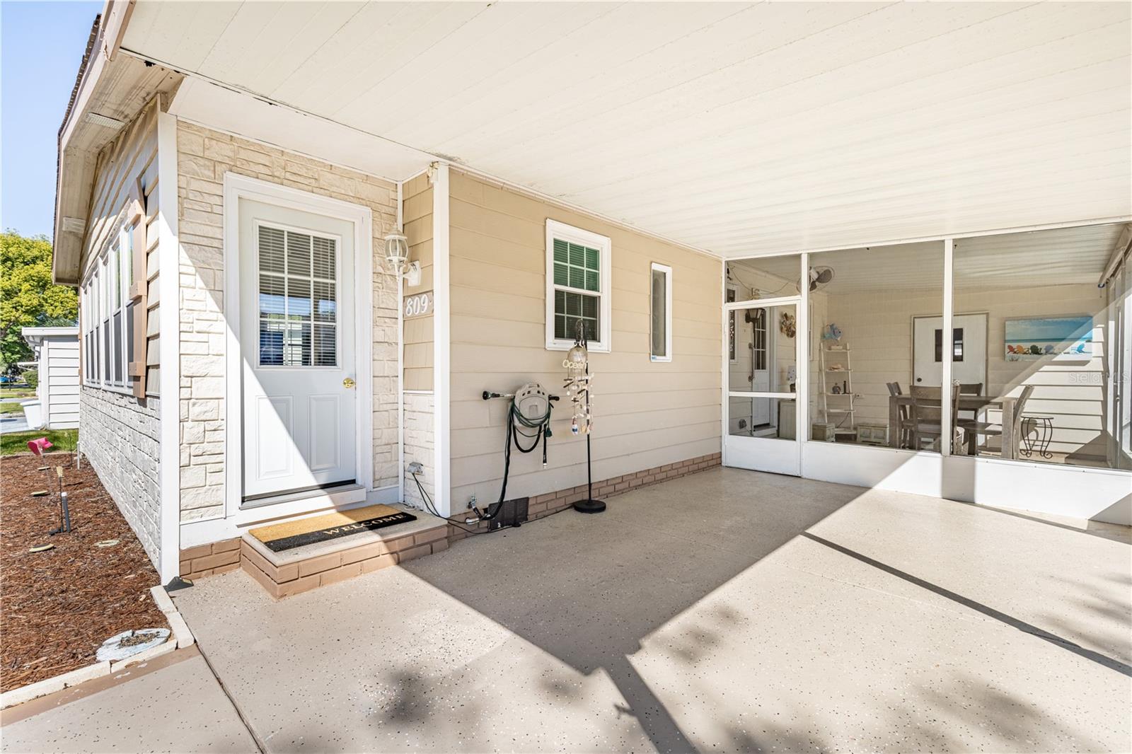 LADY LAKE ORANGE BLOSSOM GARDENS UNIT 08 - Residential