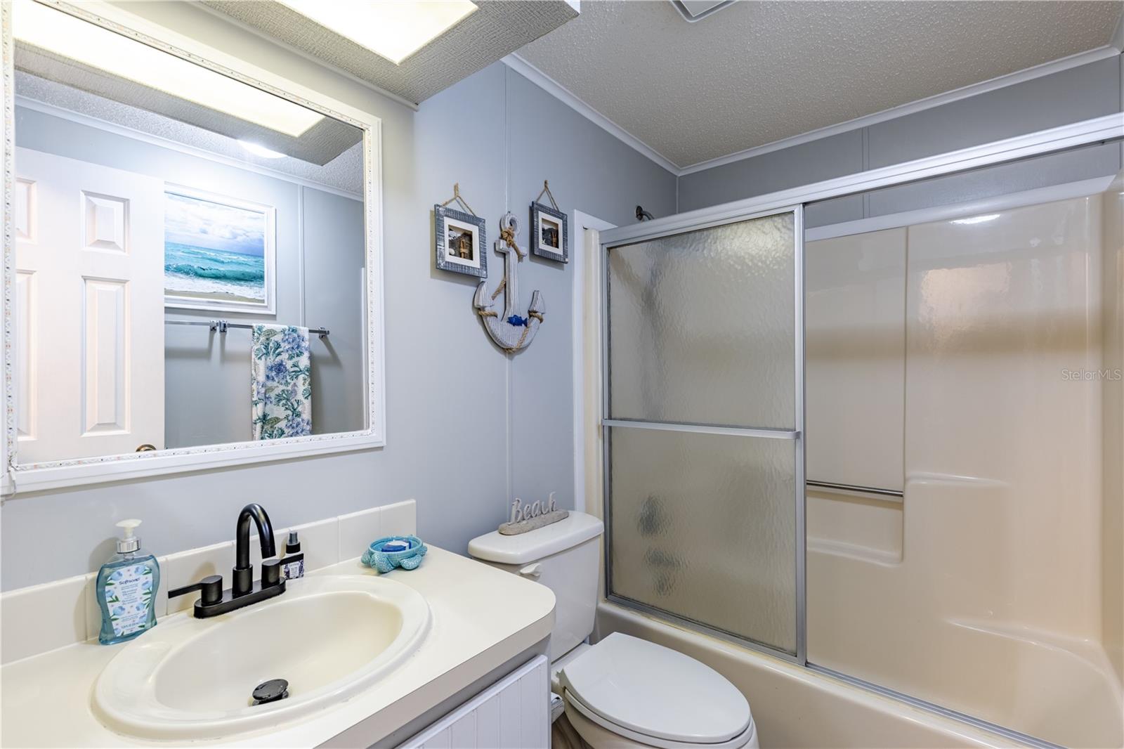 LADY LAKE ORANGE BLOSSOM GARDENS UNIT 08 - Residential