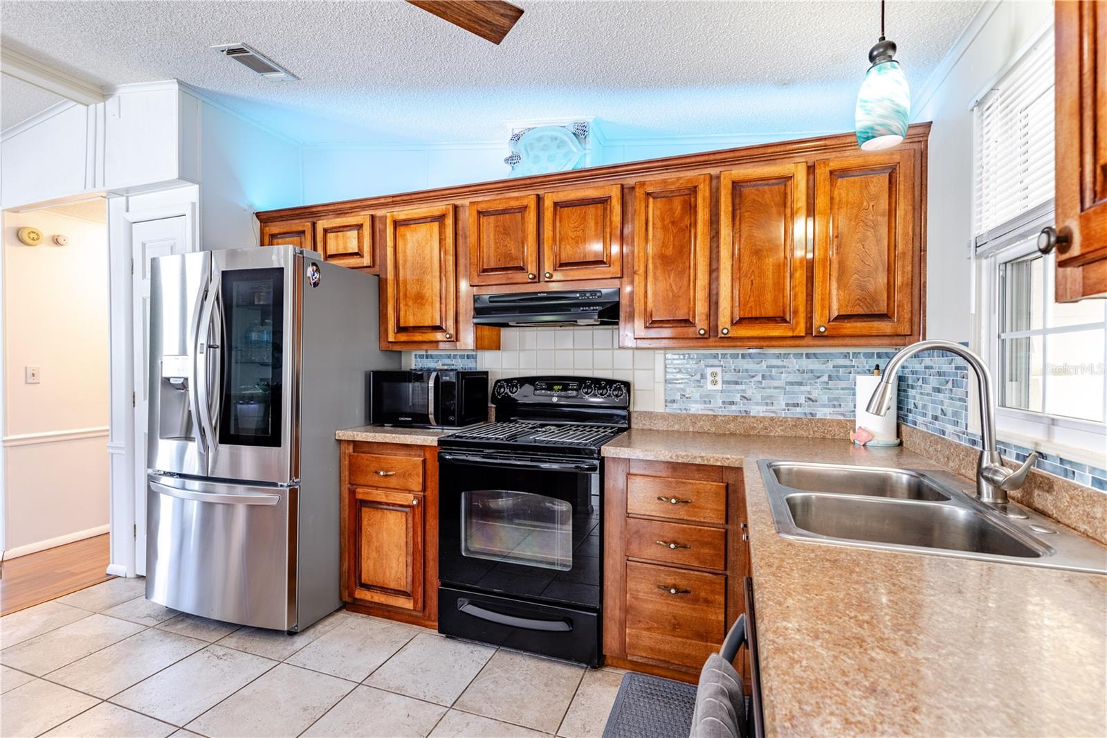 LADY LAKE ORANGE BLOSSOM GARDENS UNIT 08 - Residential